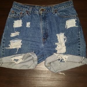 Vintage high waisted distressed 512 Shorts